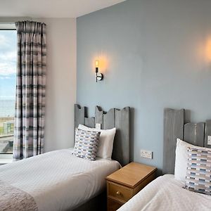 Standard Twin Room Sea View